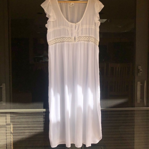 D. RA Dress - Picture 3 of 4